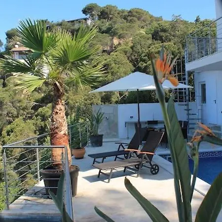 Lloret De Mar, Casa Arjane